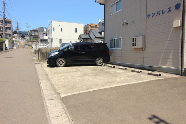 サンパレス幸の物件外観写真